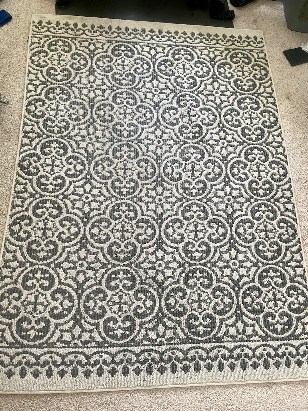 Area Rug - Grey & Cream Pattern 5x7