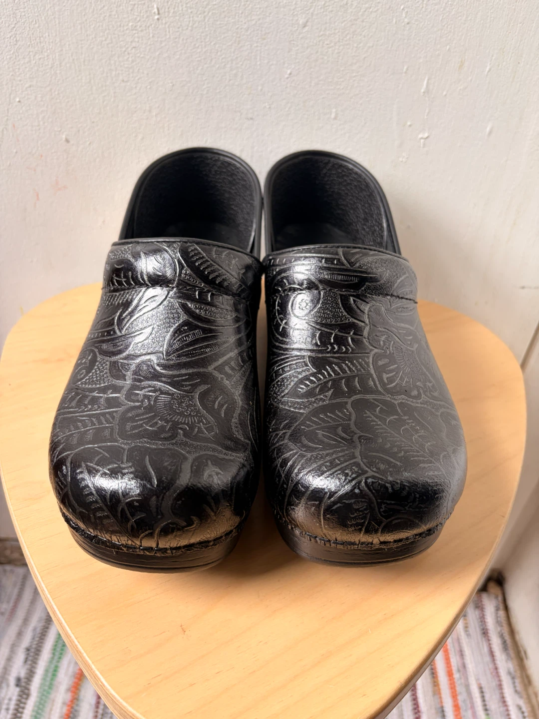 Dansko Paisley Black Professional Clogs Size 40 W