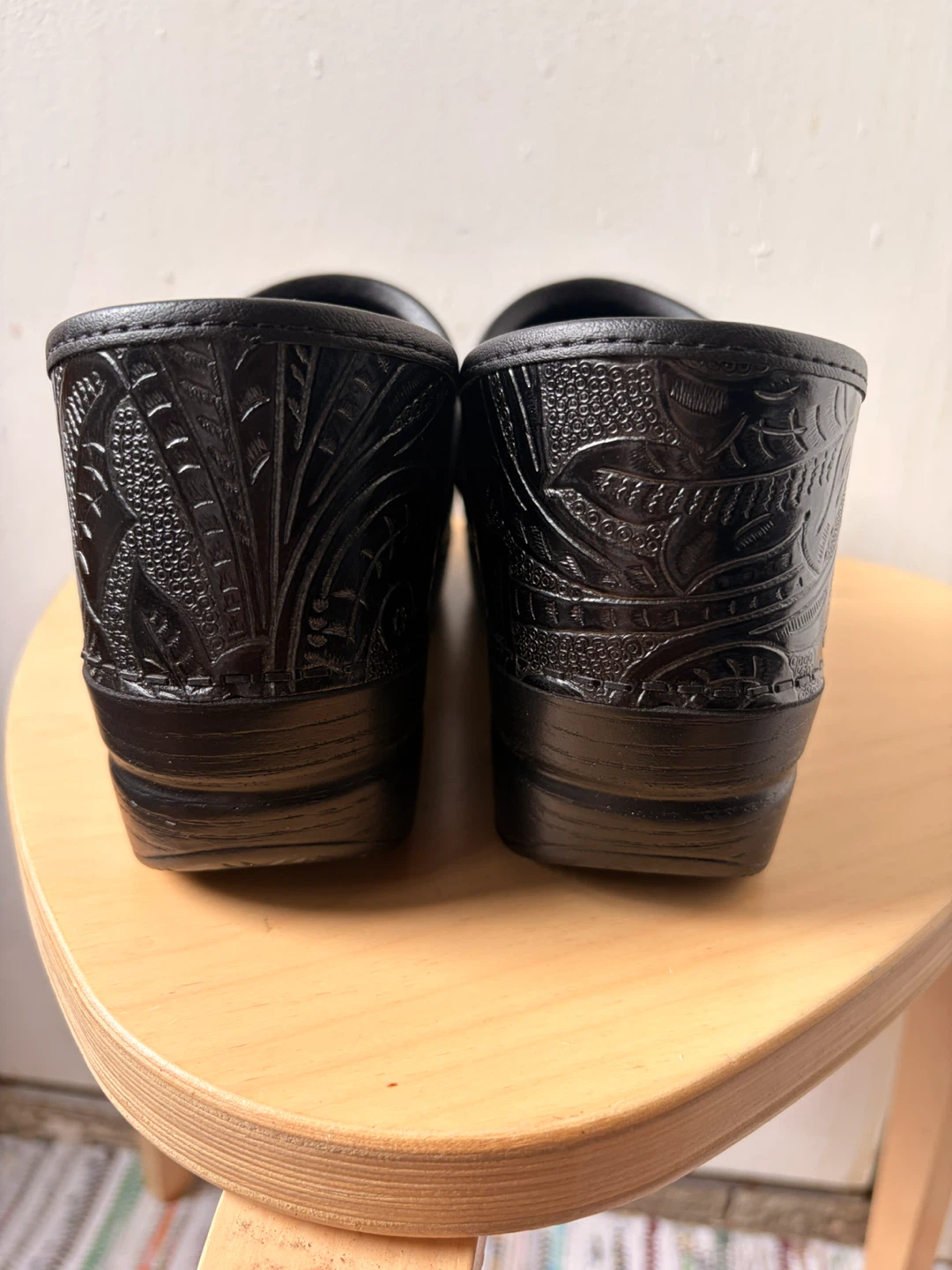 Dansko Paisley Black Professional Clogs Size 40 W - photo 3