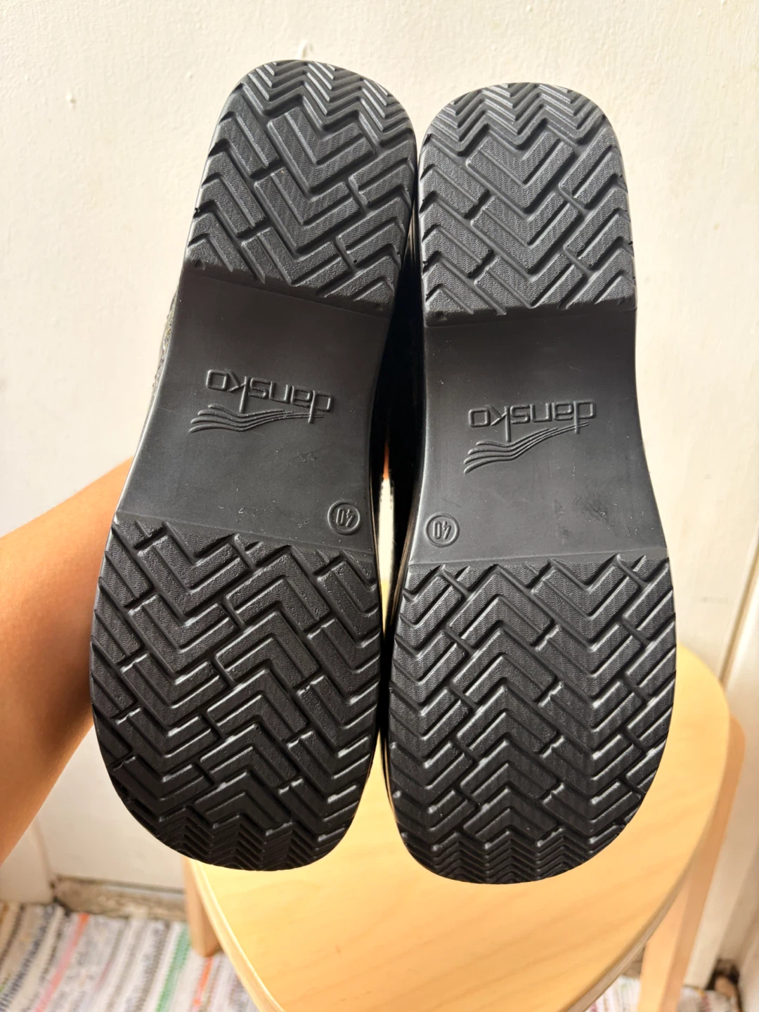 Dansko Paisley Black Professional Clogs Size 40 W - photo 4