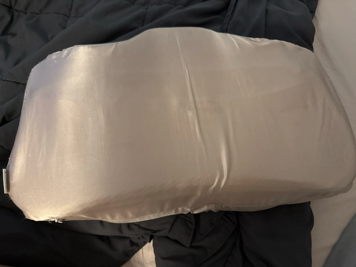 Cervical Pillow with satin pillowcase - photo 2