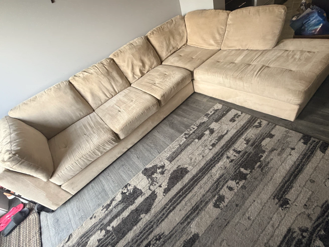Sectional Couch - photo 3