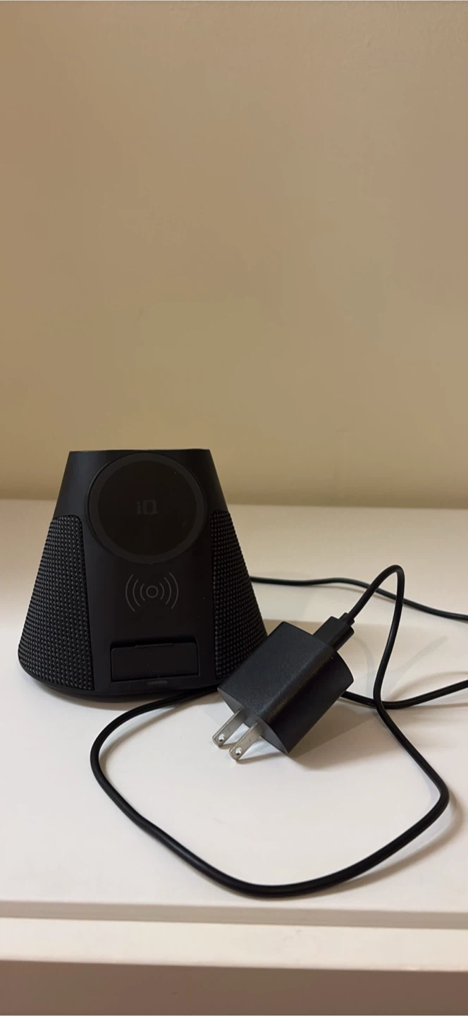 MagSafe bluetooth speaker