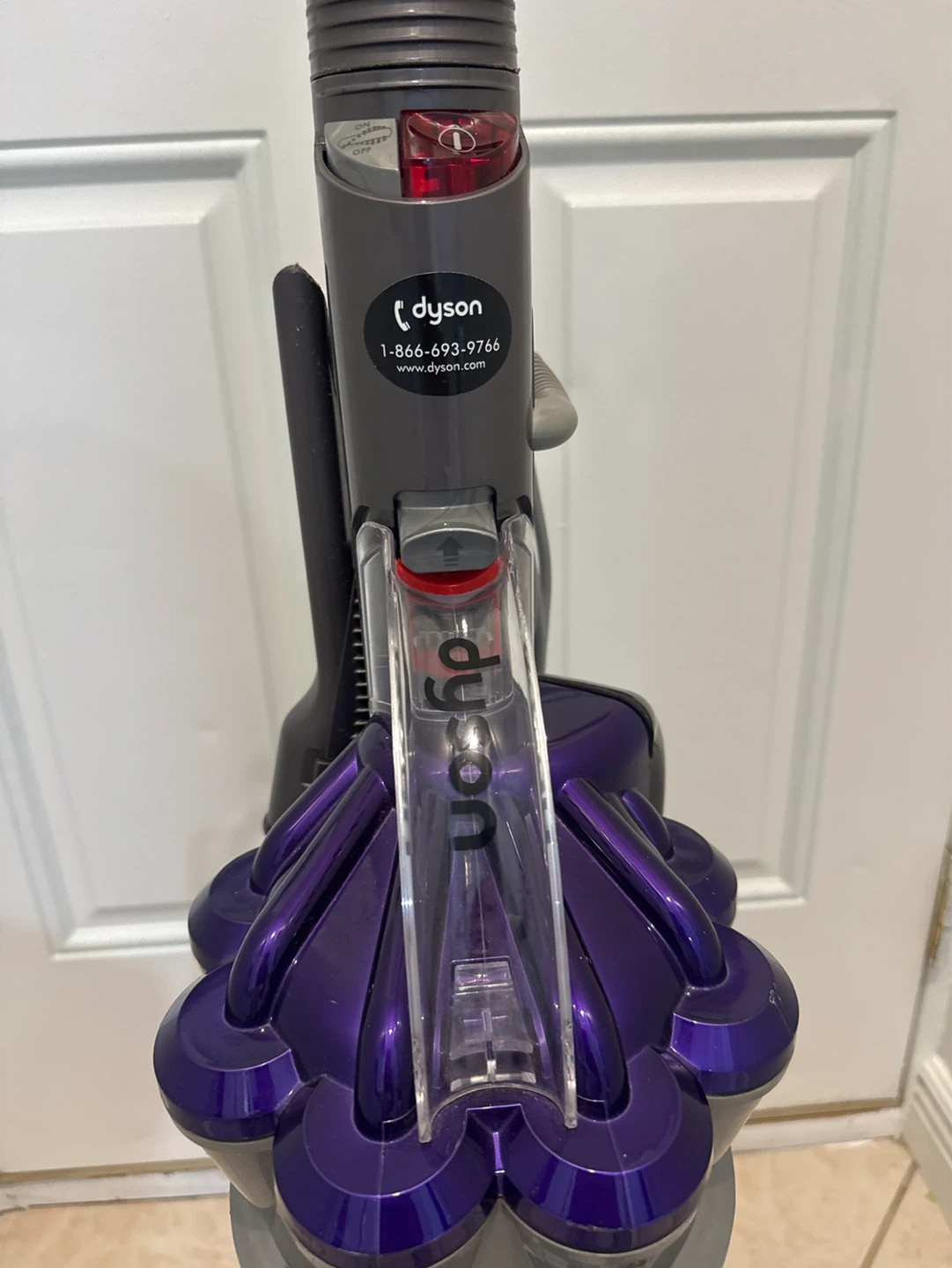 Dyson Absolute DC17 Animal Vacuum Cleaner - photo 5