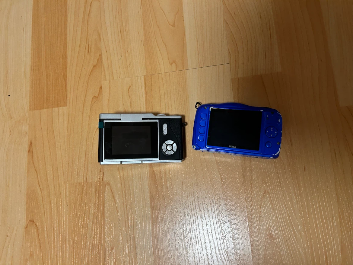 Sell or trade Nikon Coolpix Waterproof Digital Camera - photo 2