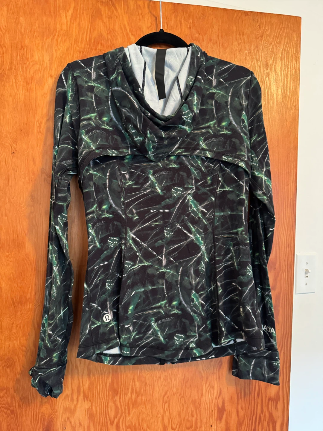 Lululemon Define Jacket Nulu Team Canada sz 12 - photo 2