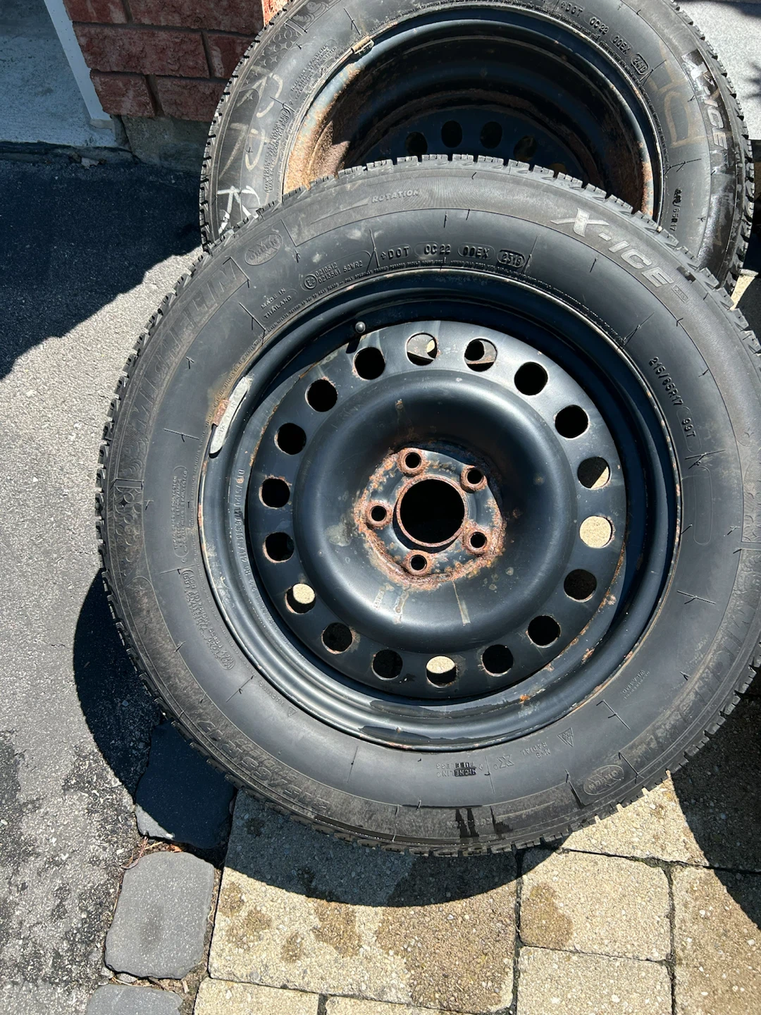 Studless Michelin X-Ice 215/65 R17 (With Rims) - photo 2