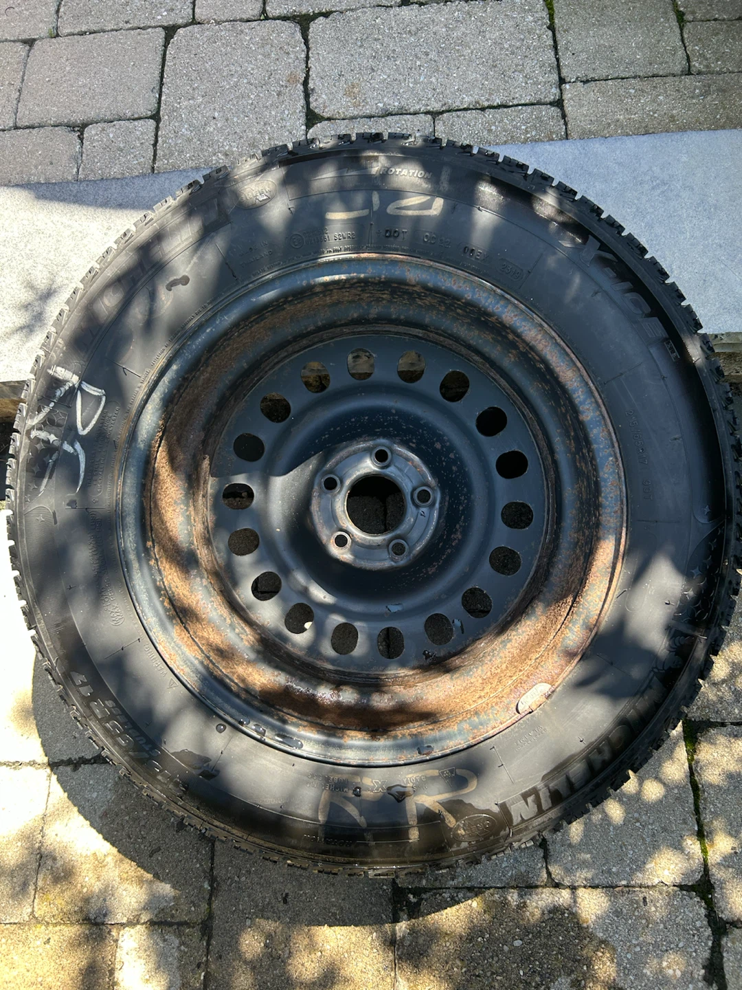 Studless Michelin X-Ice 215/65 R17 (With Rims) - photo 4