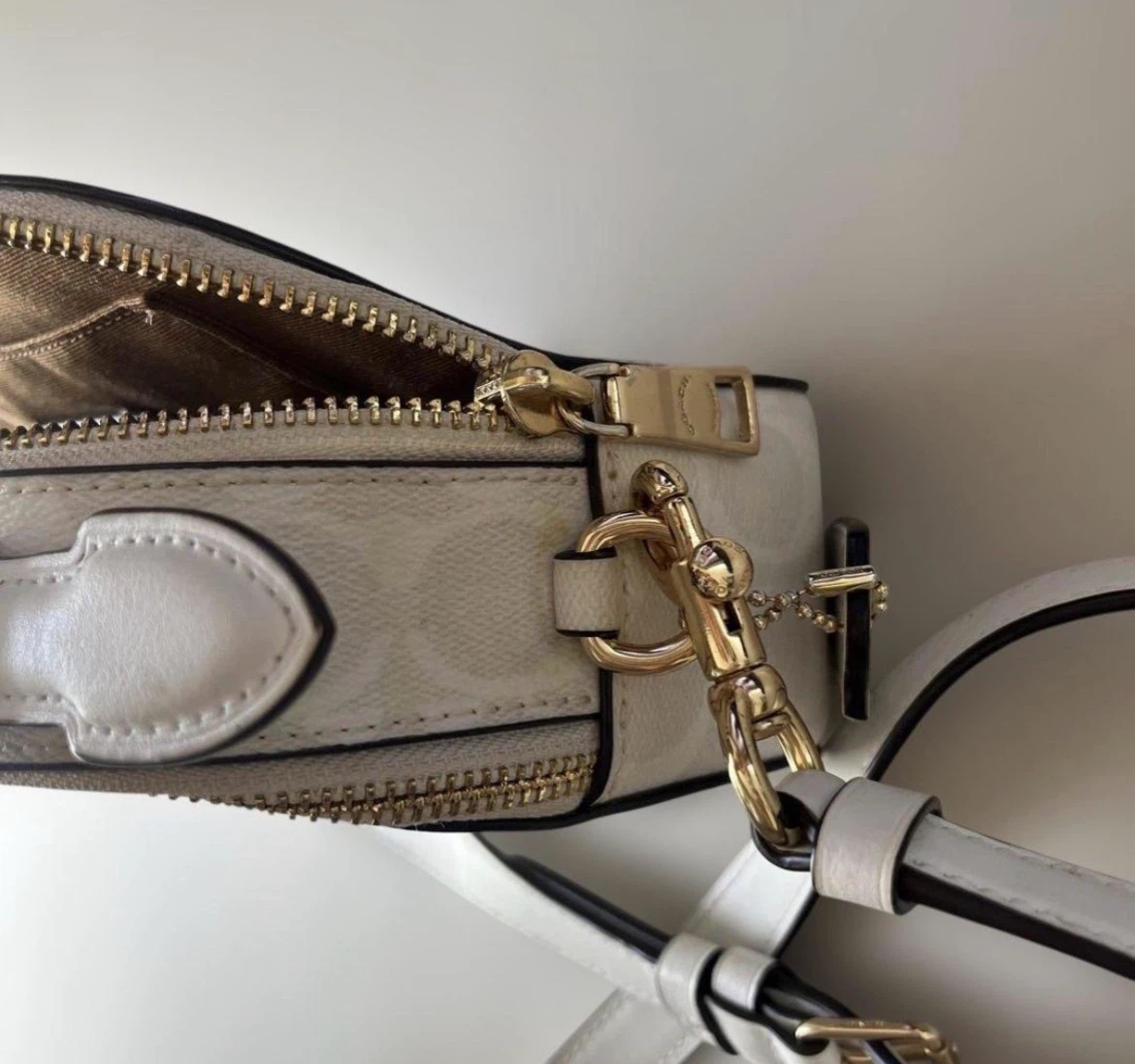 Coach White Signature Mini Camera Crossbody Bag Gold Hardware - photo 3