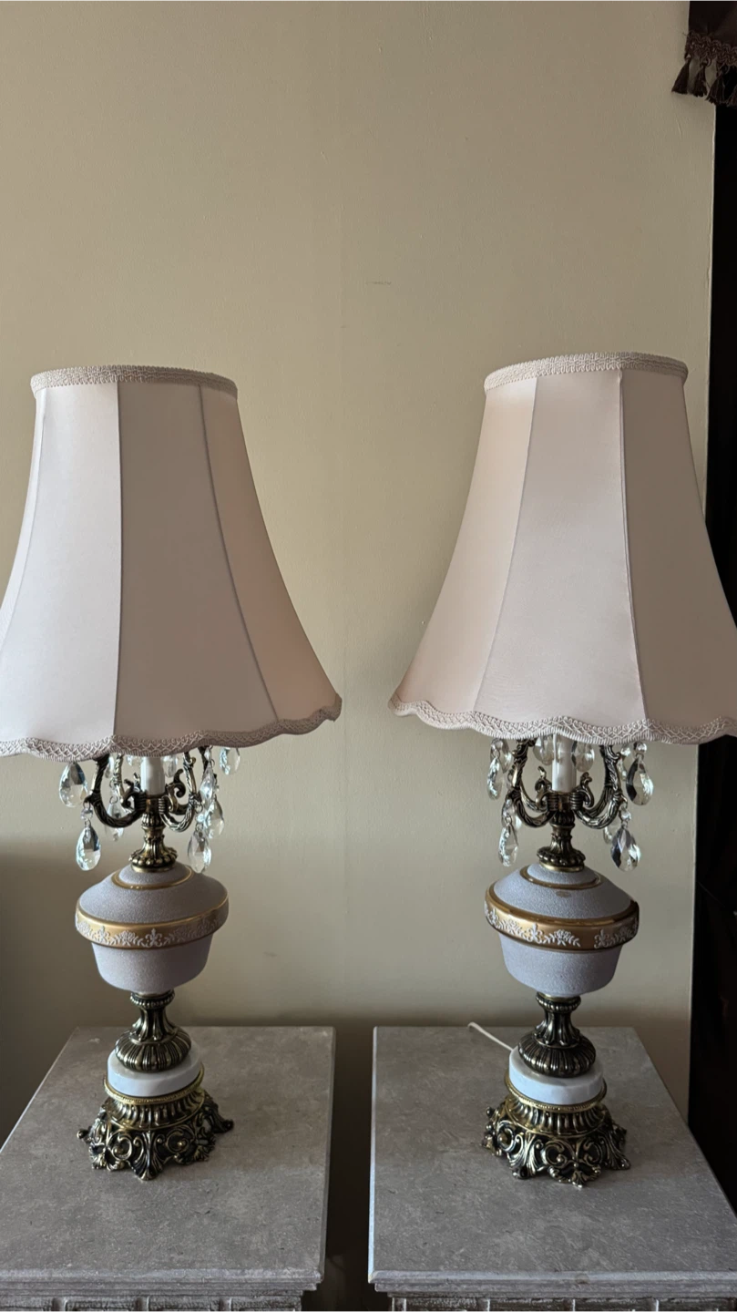 Vintage Crystal Accent Table Lamps - Pair - photo 2