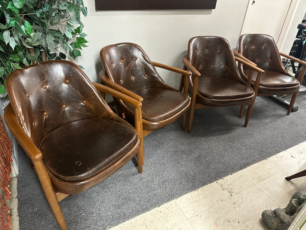 Set of 4 Gorgeous Leather Chairs