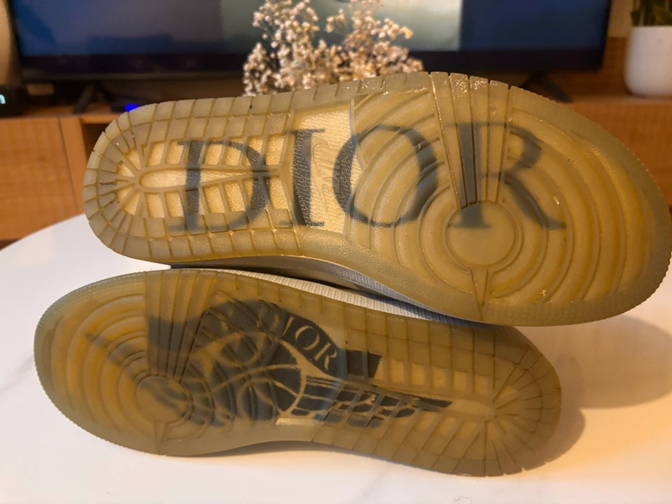 Air Jordan 1 High OG - photo 2