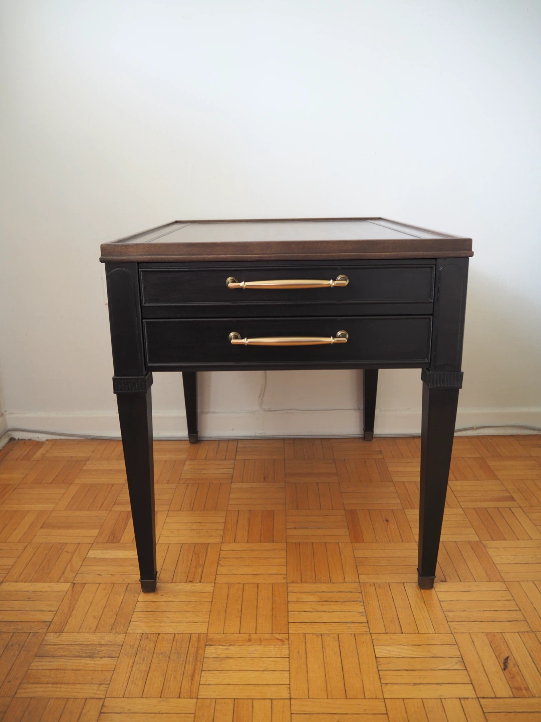 Newly Refinished Solid Wood Side Table/End Table/Nightstand - photo 2