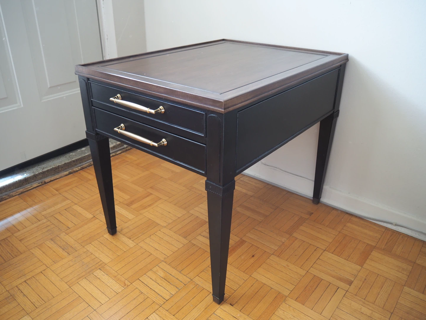 Newly Refinished Solid Wood Side Table/End Table/Nightstand - photo 5