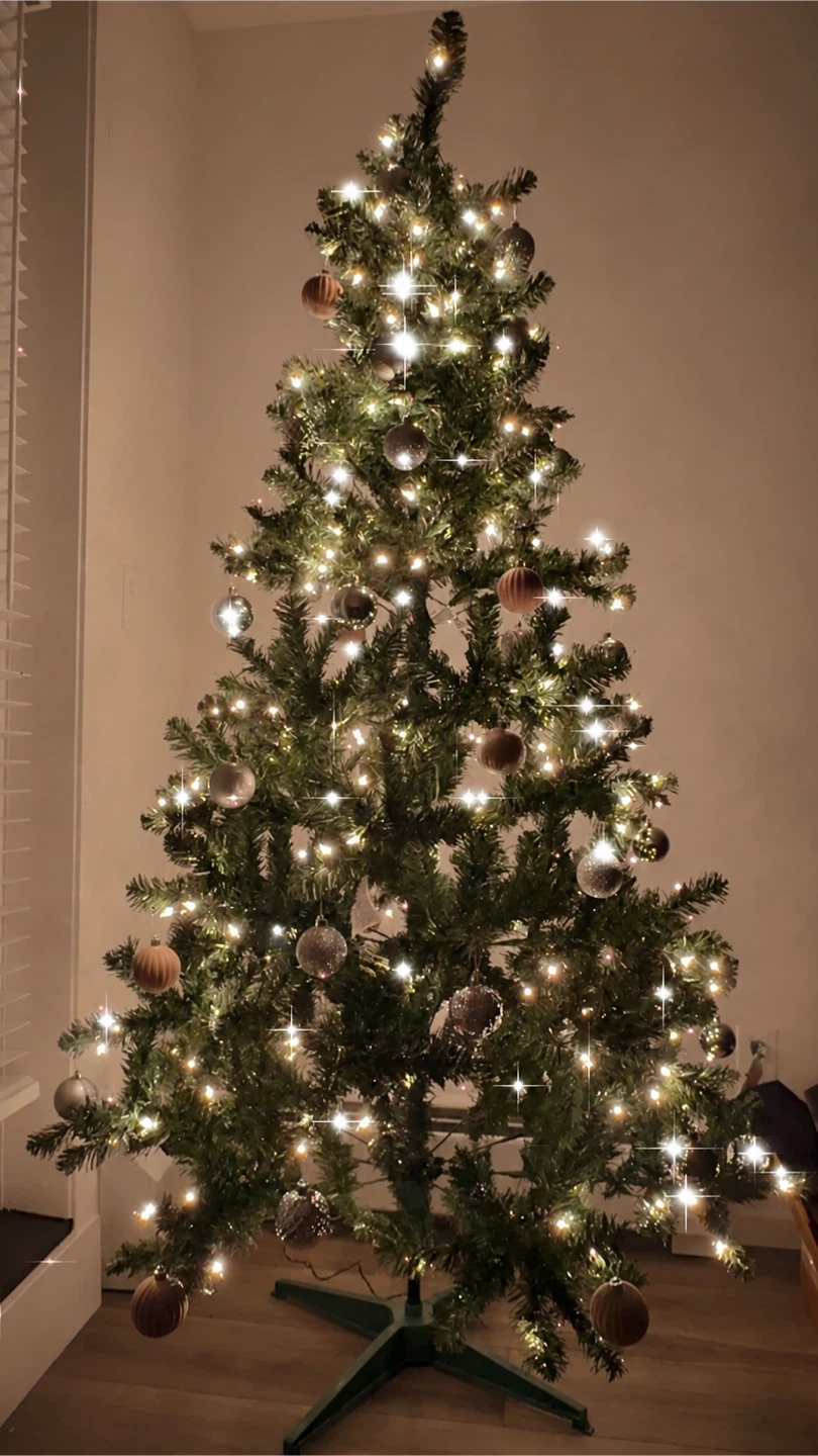 Pre lit christmas tree with ornaments