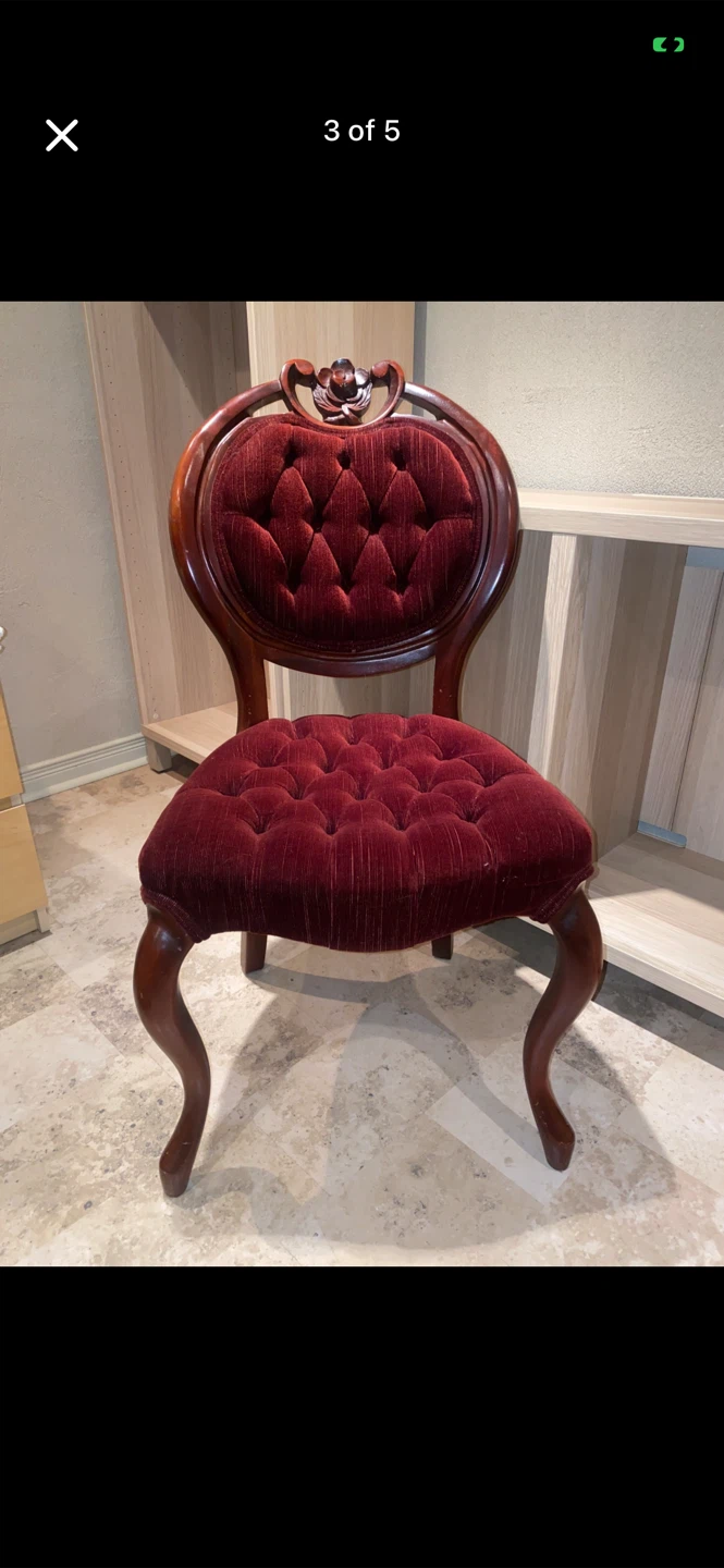 Antique Red Velvet Accent Chair - photo 2