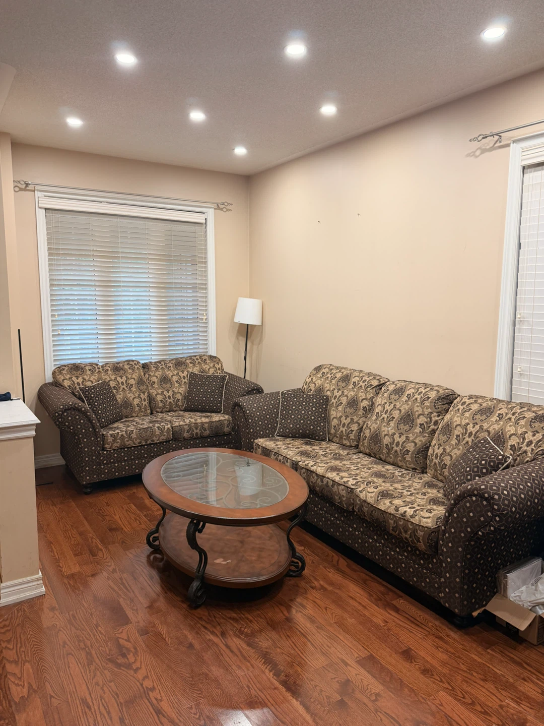 3 piece Sofa Set with Coffee Table