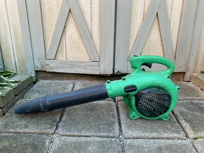 Hitachi RB24EAP Leaf Blower - photo 2