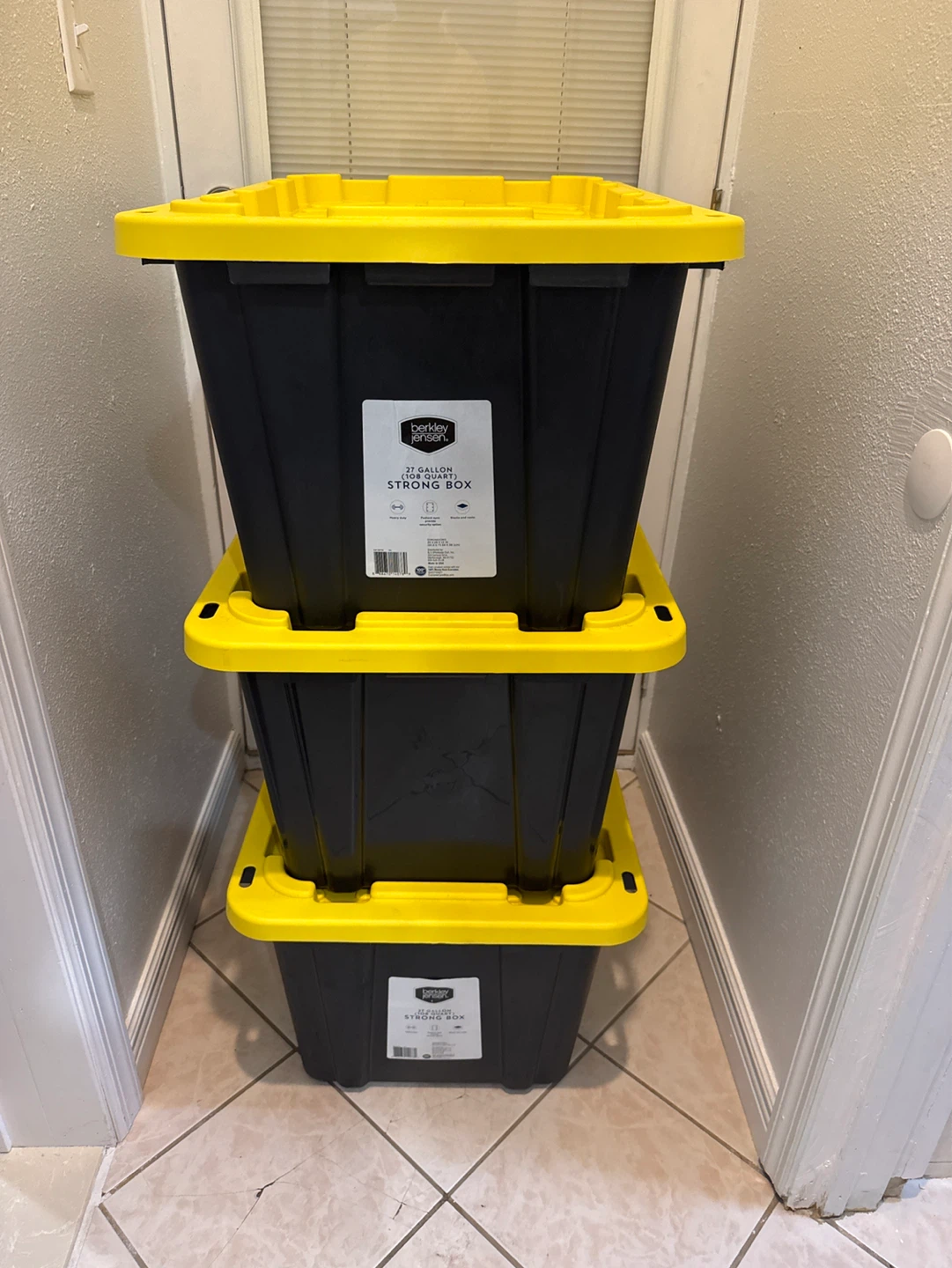 Berkley Jensen 27 Gallon Strong Box Storage Totes (Set of 3) - photo 2