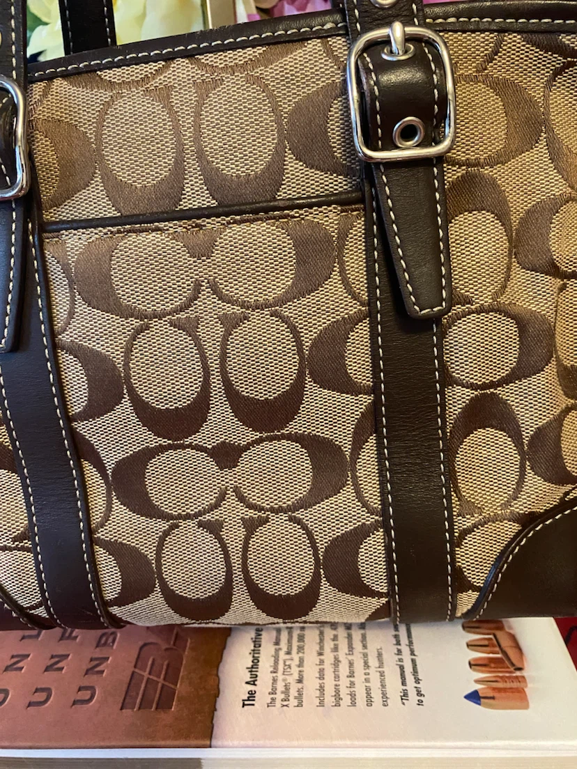 Coach Signature Canvas Tote Bag - photo 2