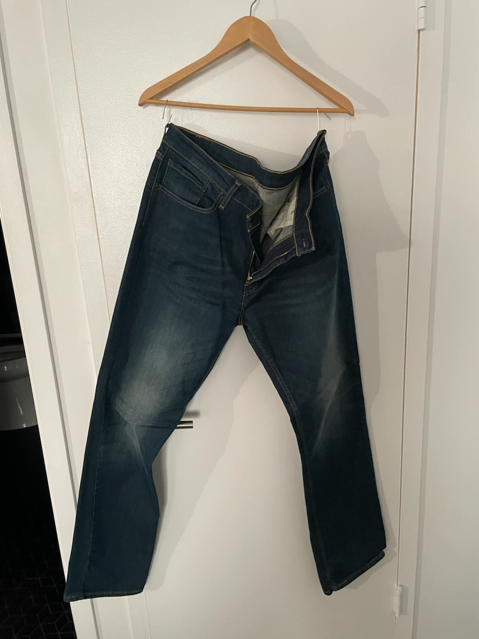 Levi's Dark Wash Denim Jeans