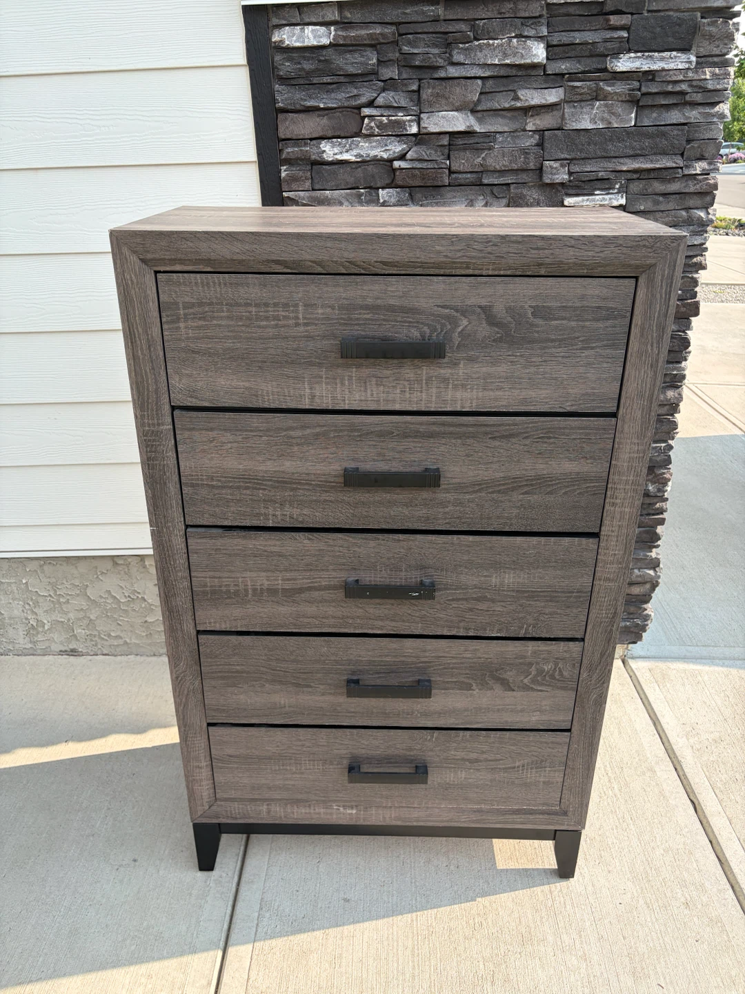 The BRICK dresser with  five drawers