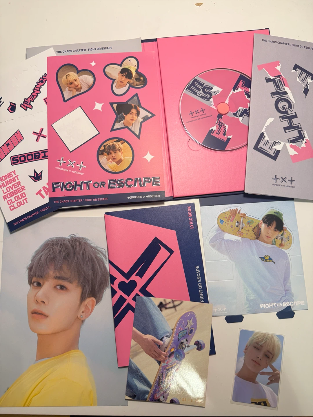 TXT The Chaos Chapter: Fight or Escape Album - Fight Ver. - photo 2