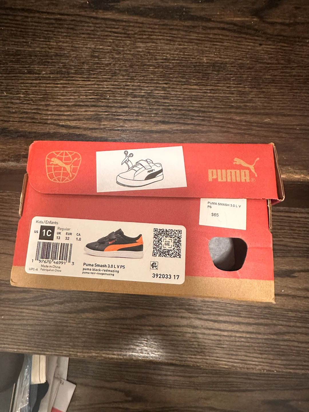 Brand new Puma Smash Boys Shoes - Size 1C - photo 4