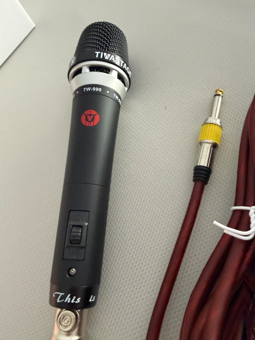 TiwaStage TW-999 Professional Dynamic Microphone