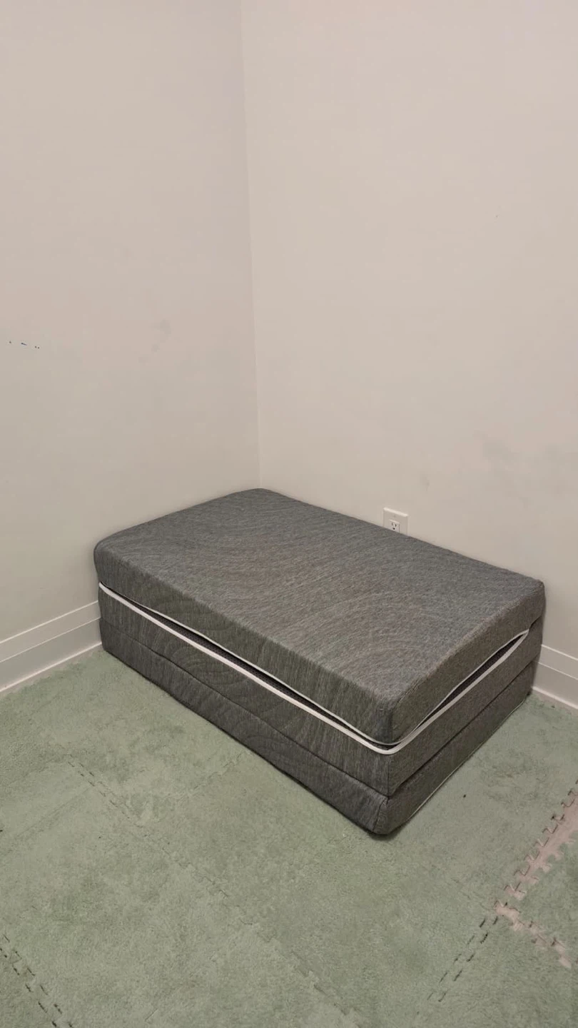 Grey Folding Twin Foam Mattress - Barely used - photo 2