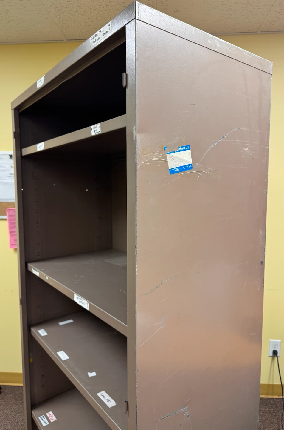 Heavy gauge metal cabinet - photo 3