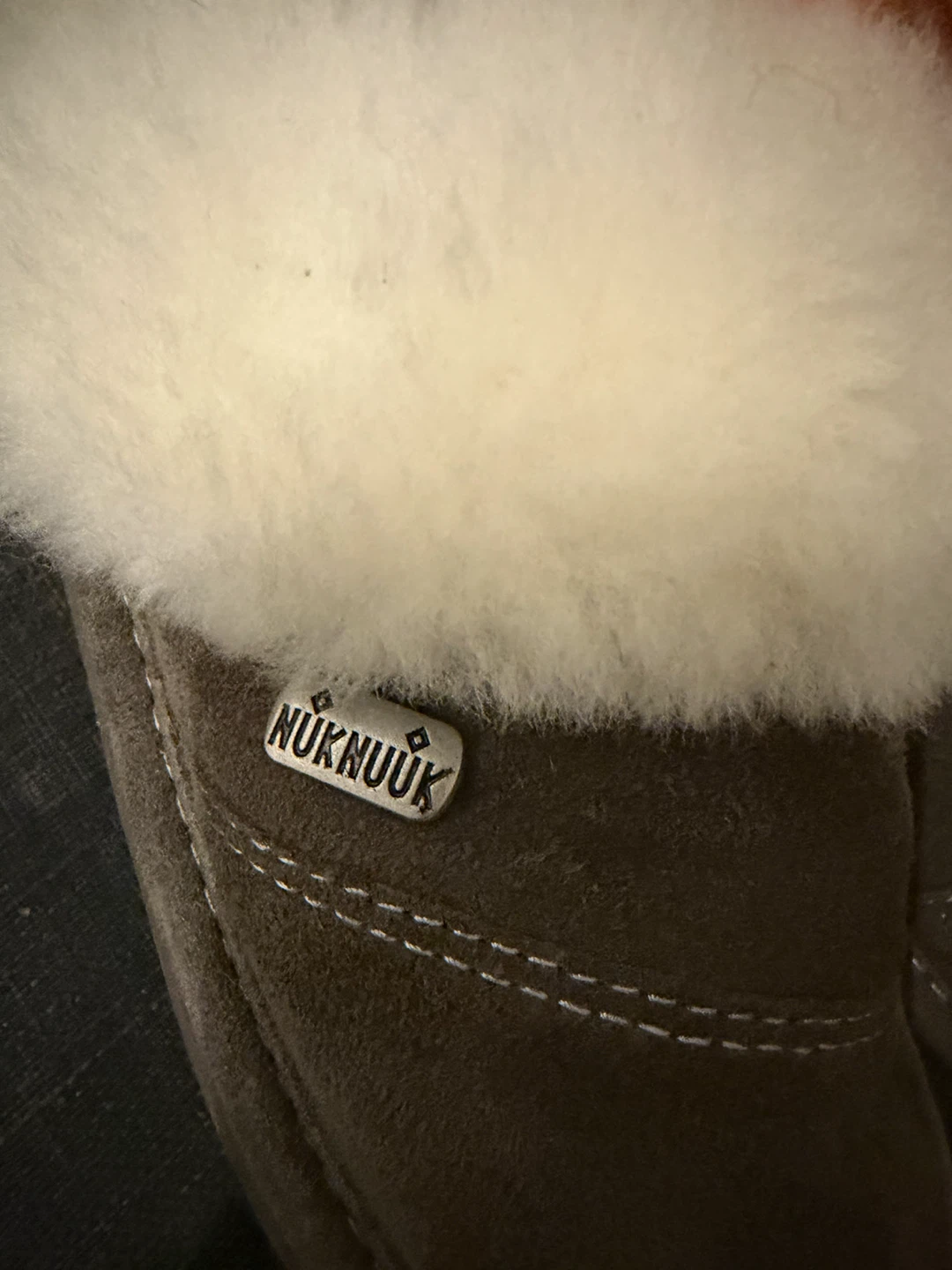 Nuknuuk Sheepskin Slippers Size 7 - photo 3