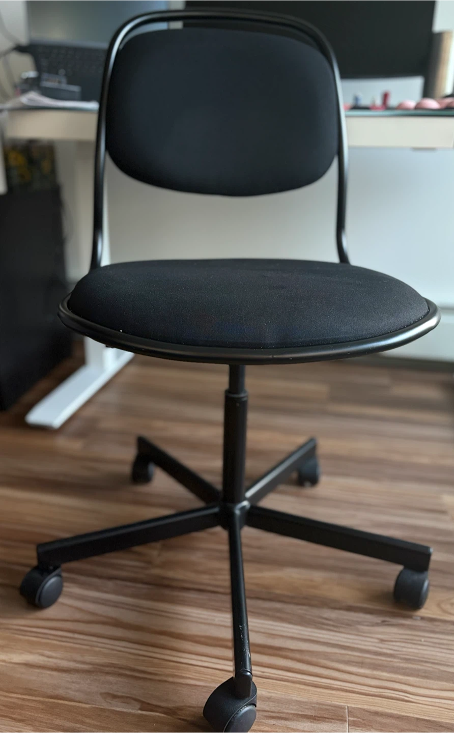 Black Office Chair - photo 2
