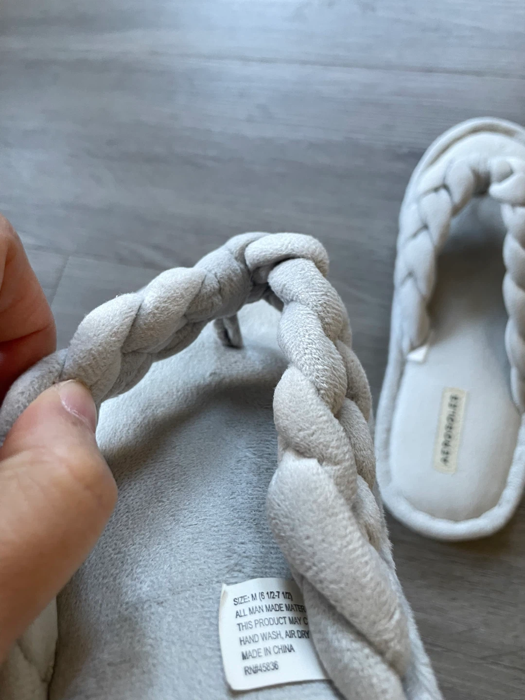 Aerosoles Grey Braided Thong Slippers Size 7 - photo 4