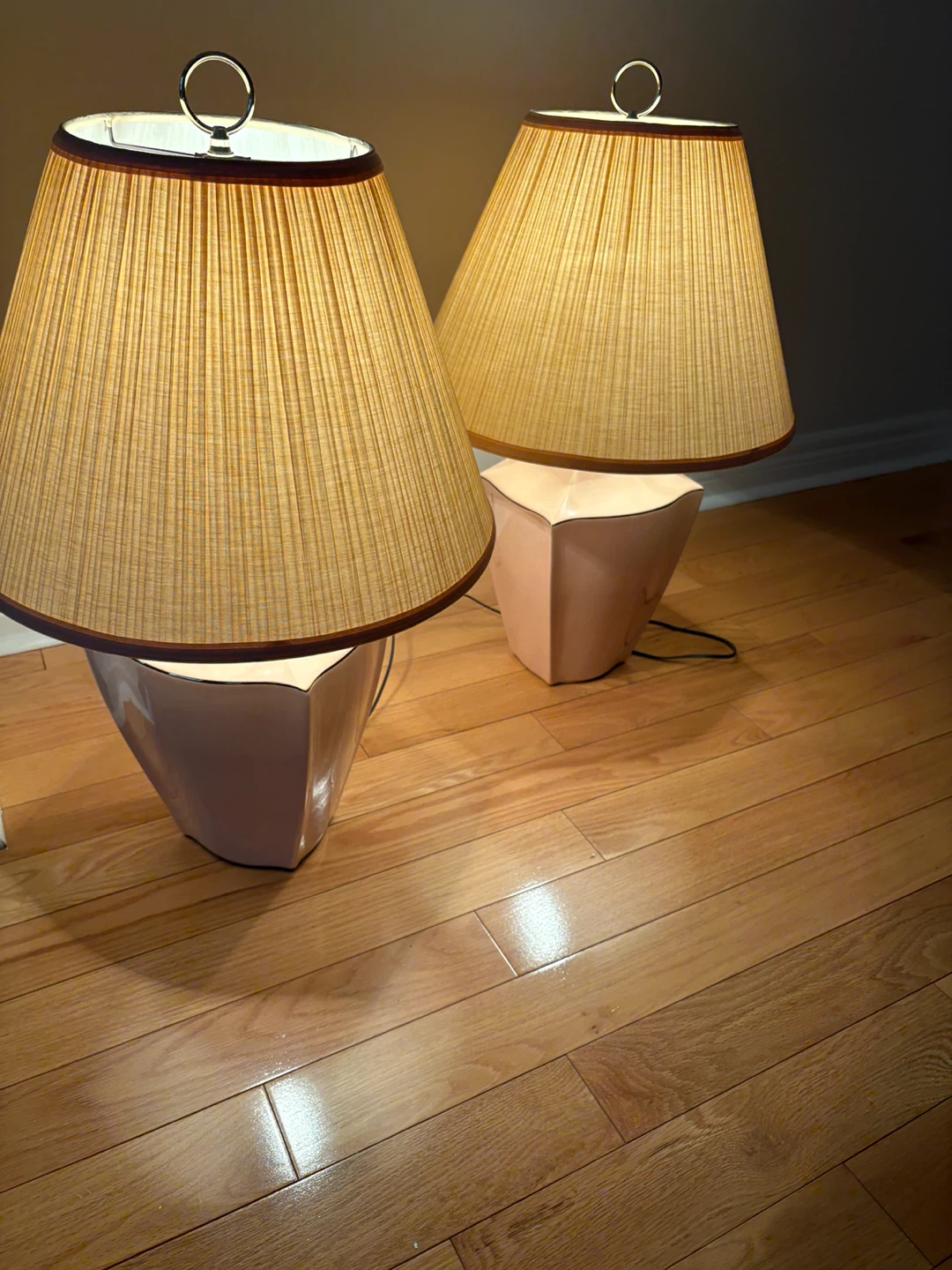 2 Ceramic Table Lamp with Pleated Shade - photo 4