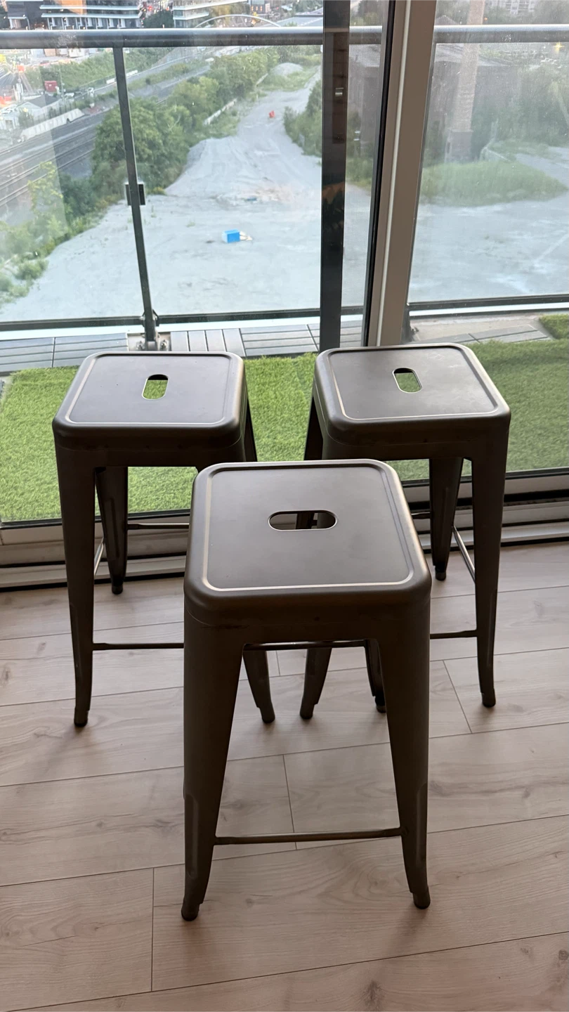 Set of 3 Metal Bar Stools