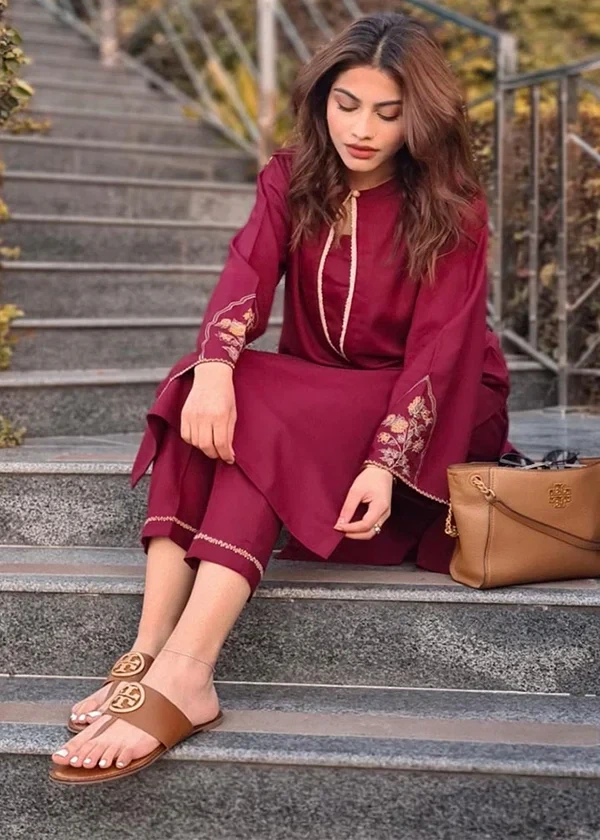 Maroon Embroidered Kurti with Pants Set (2Pc) - photo 2