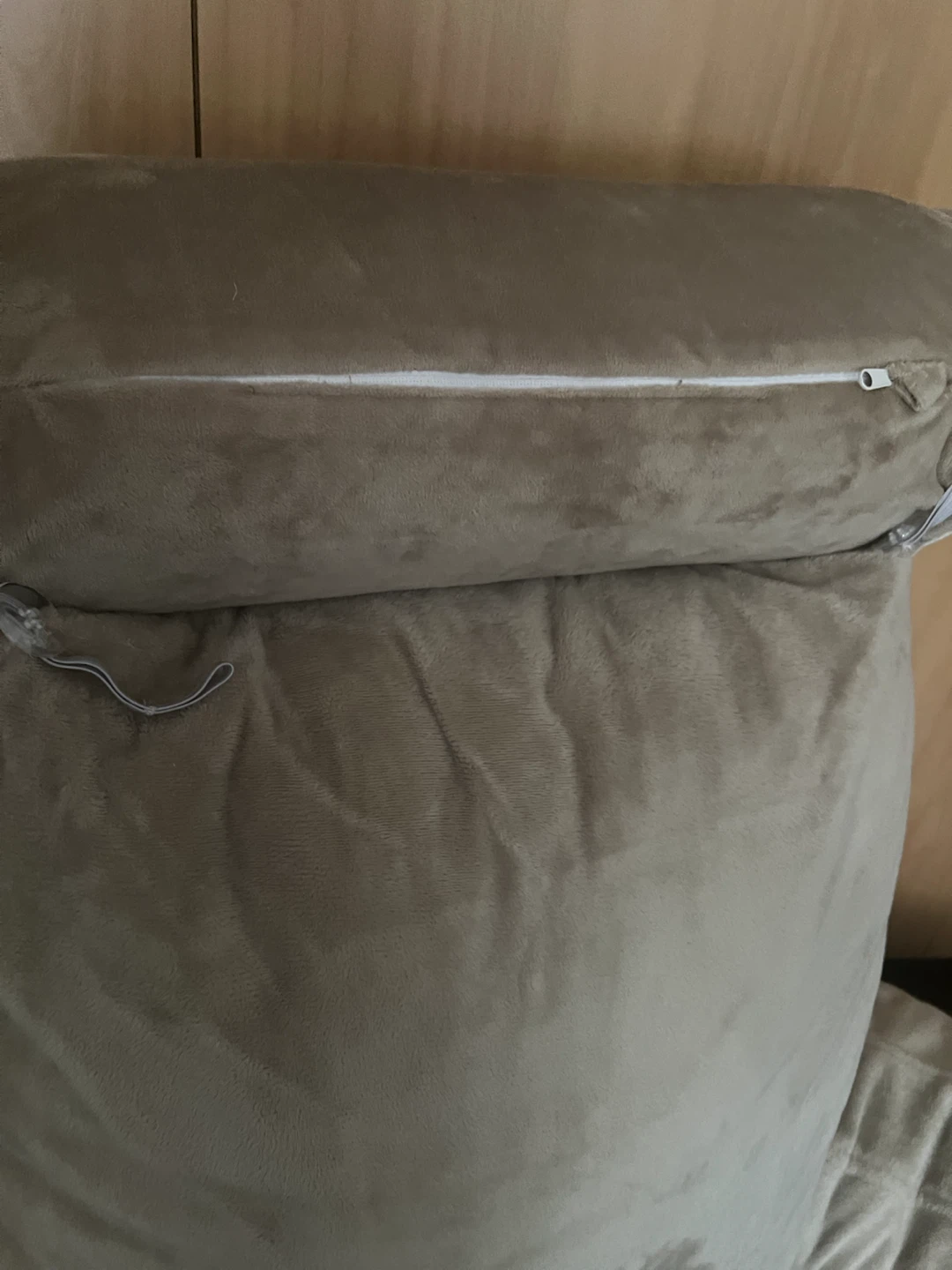 Comfortable Reading Pillow - photo 4
