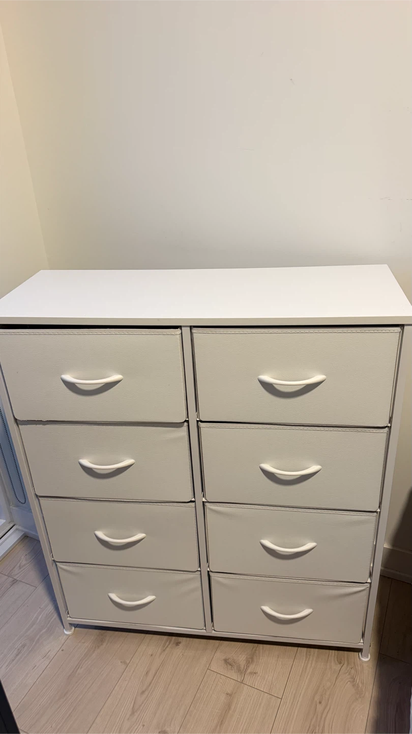 White 8-Drawer Dresser
