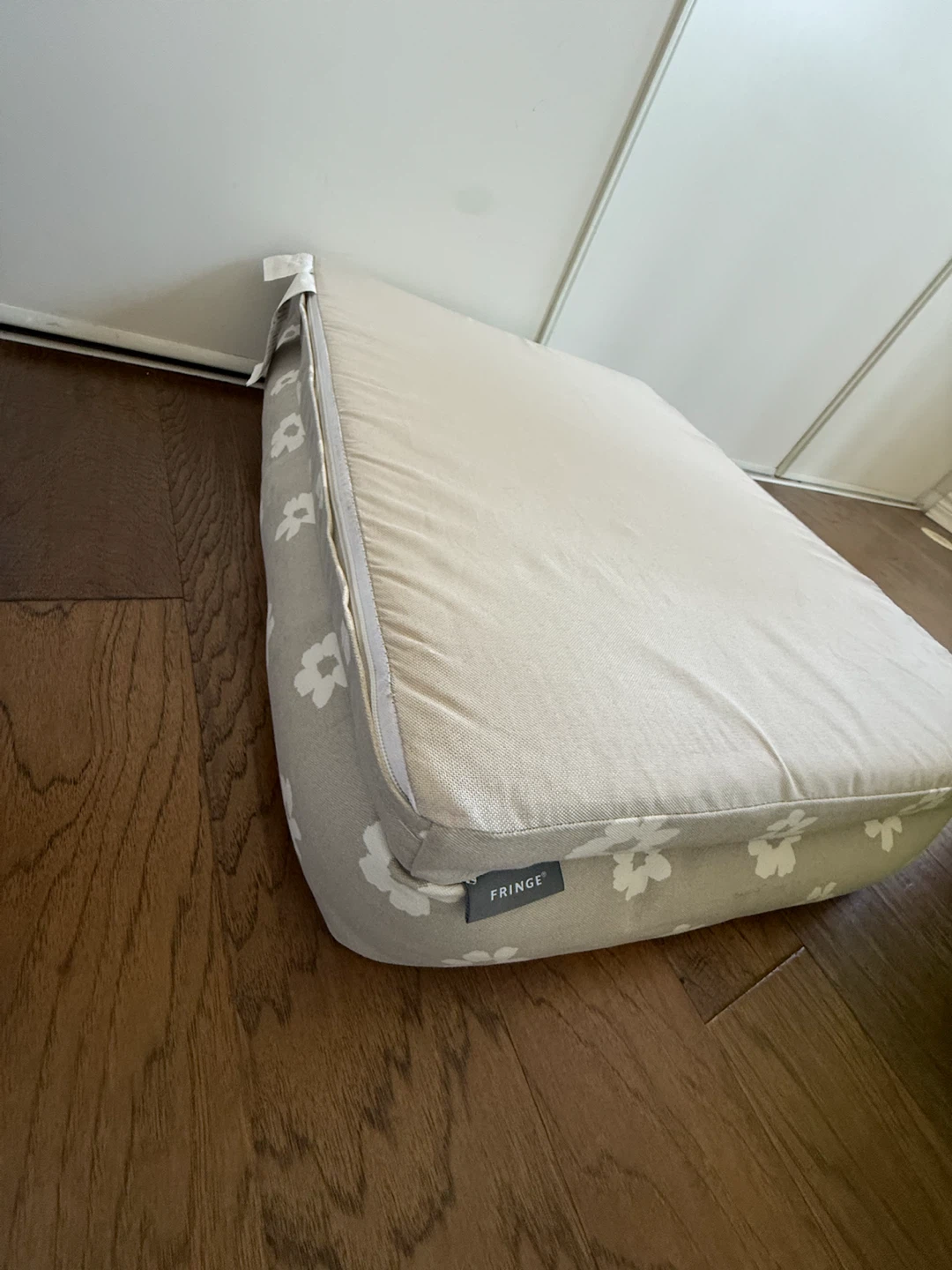Fringe Orthopaedic dog bed - photo 4