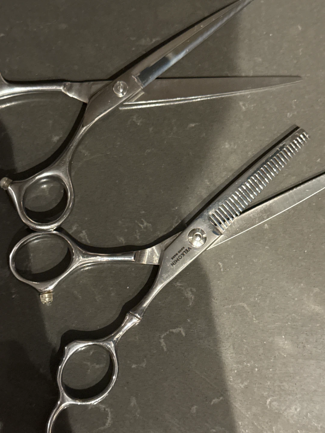 Professional Hair Cutting Scissors Set - photo 2