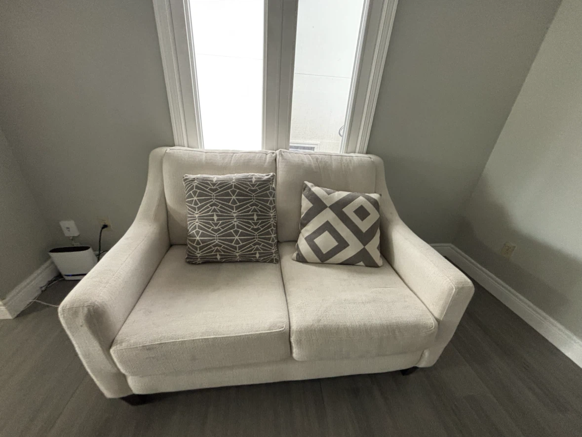 2 piece Sofa with Pillows
