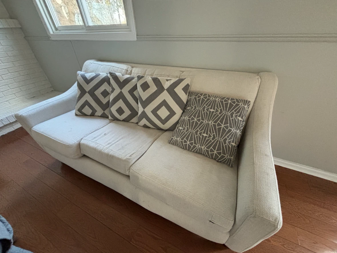 2 piece Sofa with Pillows - photo 2