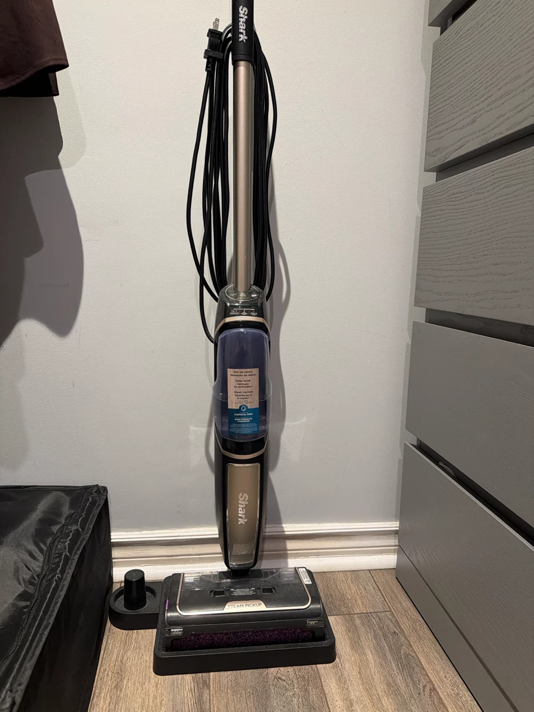 Shark Mop steamer