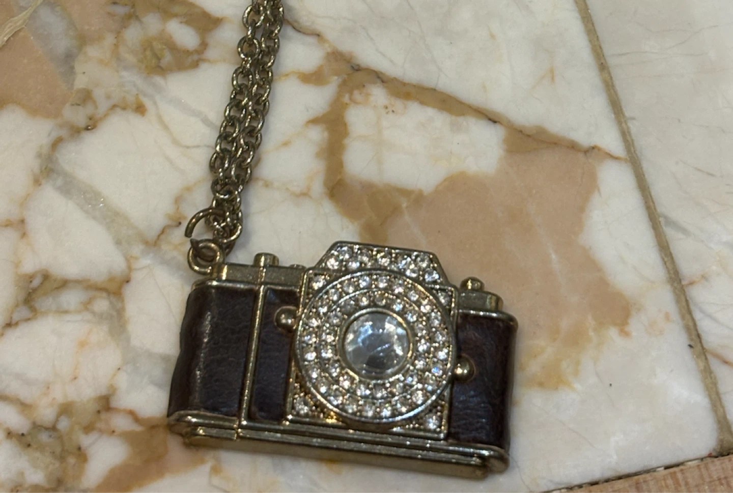 Camera pendant necklace