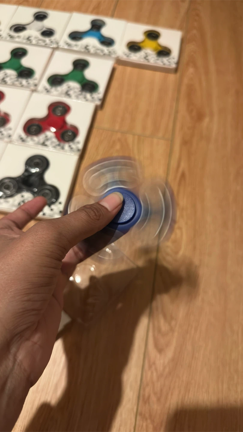 Lot of 16 Fidget Spinners - Assorted Colours - photo 4