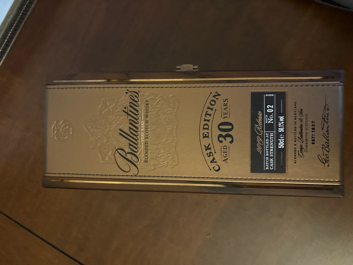 Ballantine's 30 Year Cask Edition Empty Bottle & Wood Box Set - photo 2