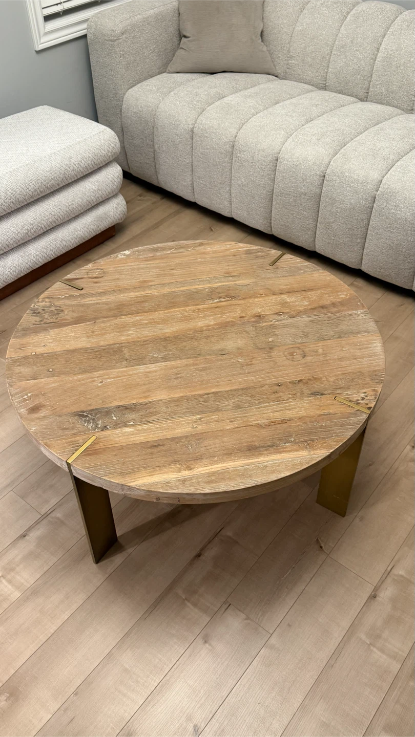 round coffee table