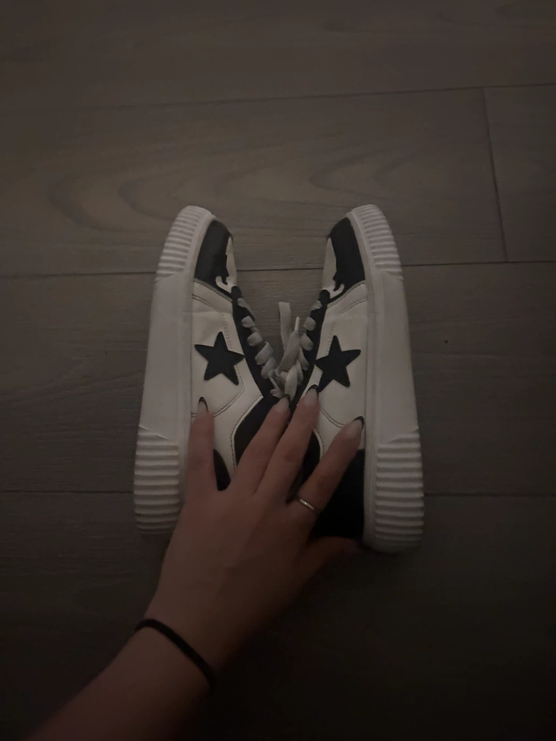 White & Black Star Sneakers - photo 2