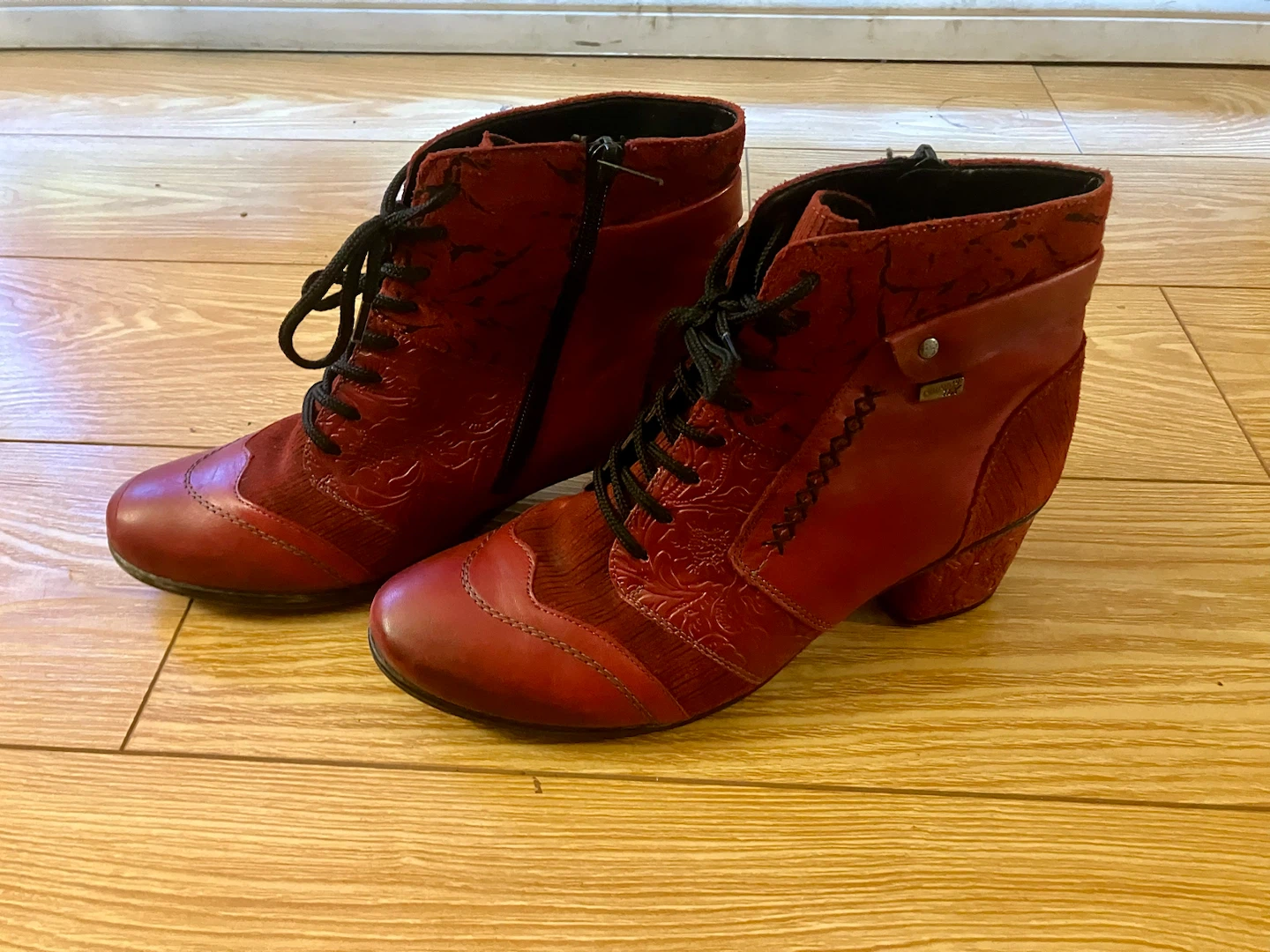 Size 10 Red Rieker Ankle Boots with Lace-Up Detail - photo 2